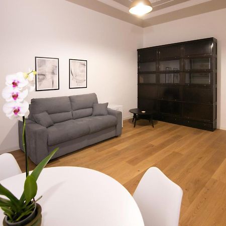 Villareale47 Luxury Suites & Rooms ปาแลร์โม ภายนอก รูปภาพ