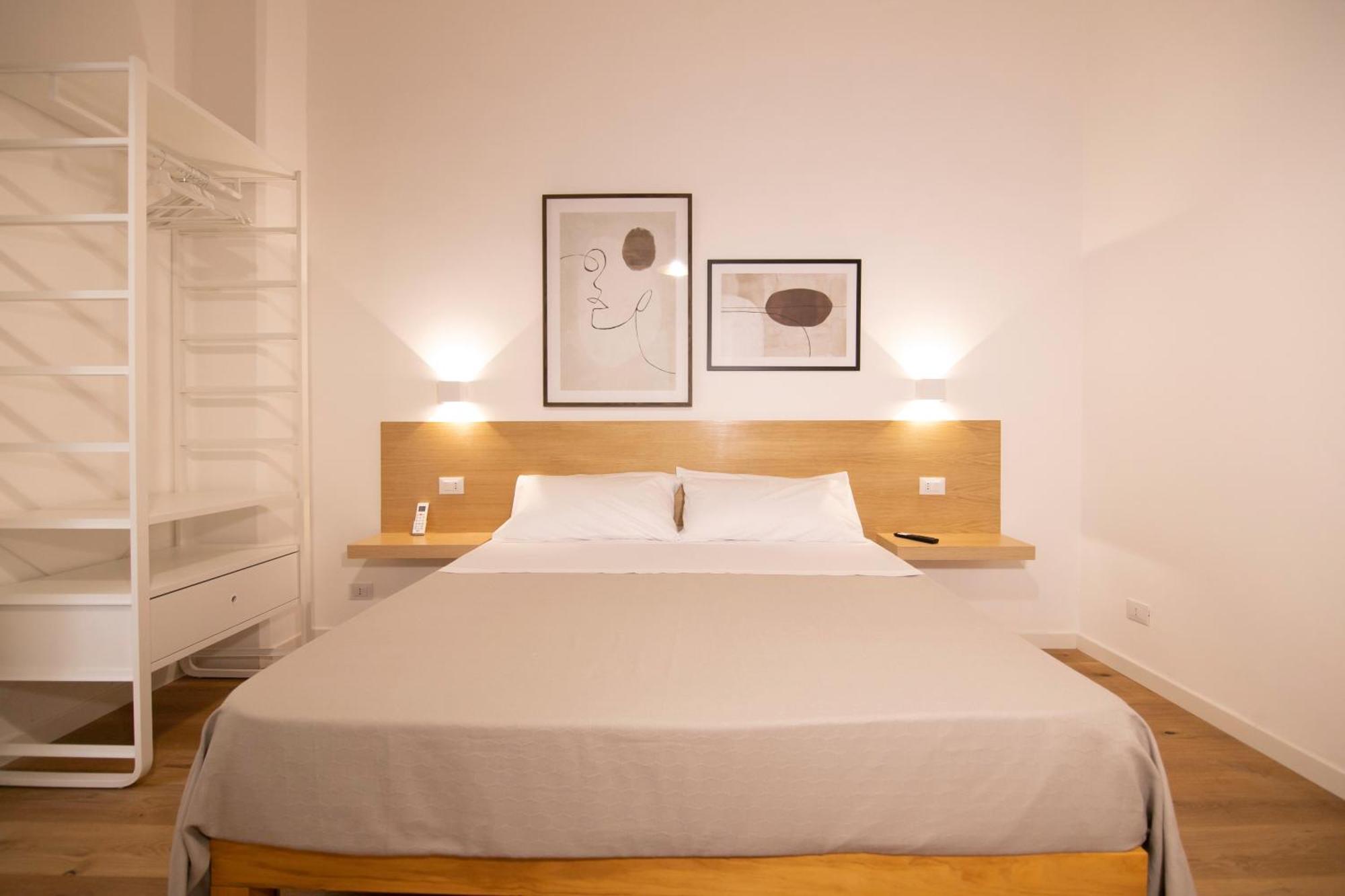 Villareale47 Luxury Suites & Rooms ปาแลร์โม ภายนอก รูปภาพ