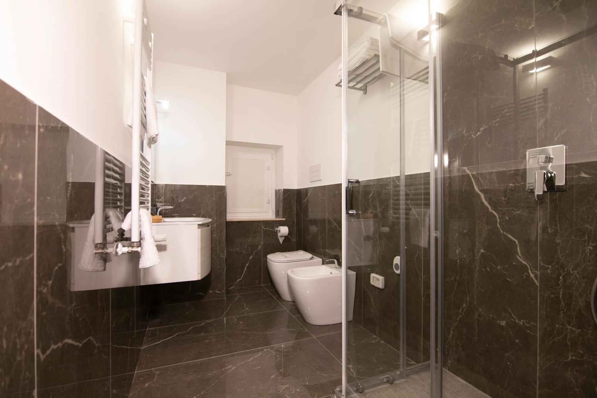 Villareale47 Luxury Suites & Rooms ปาแลร์โม ภายนอก รูปภาพ